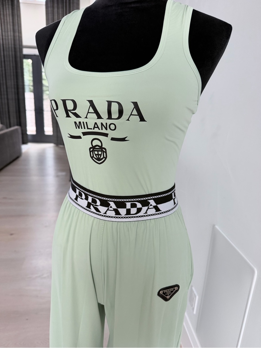 Prada Milano Mint Green Tank top with Wide Leg Matching pats with pockets size S - Picture 3 of 4